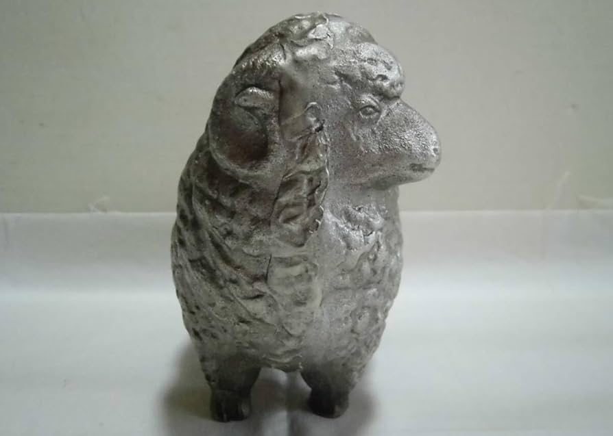 羊日本製 アンティーク 大正・昭和初期の古い羊干支置物 吉兆 羊日本製