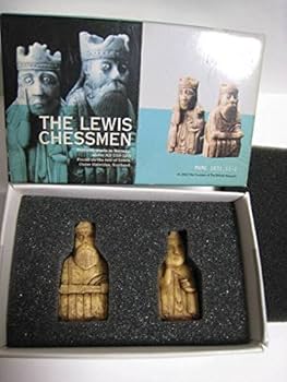 Amazon | 海洋堂 ルイス島のチェス駒 2体セット | チェス | おもちゃ