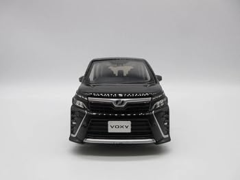 Amazon | 1/30 トヨタ ヴォクシー ハイブリッド 80 ZS VOXY 後期