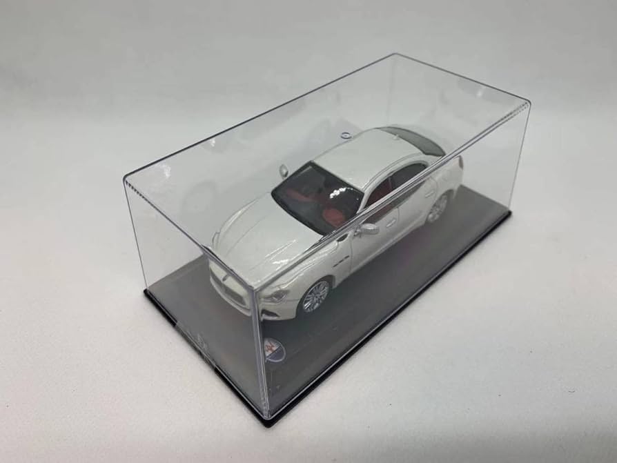 Maserati Ghibli ホワイト 1/43 ミニカー