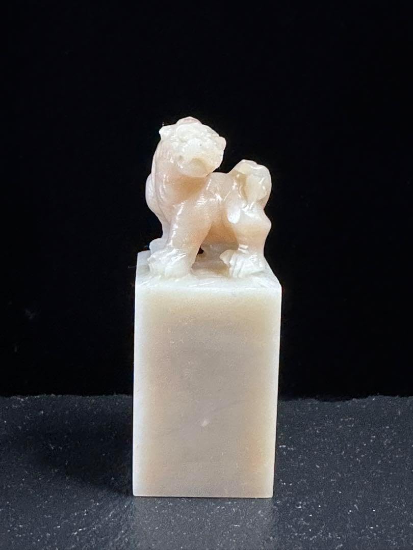 114 ラオス石 瑞獣貔貅 大印面 印材 印石 篆刻 書道 落款 雅号 箱