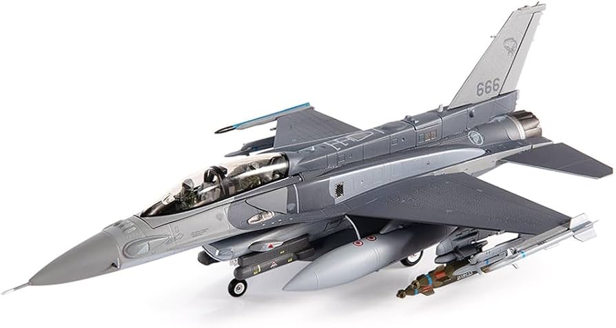 1/72 アメリカ空軍 F-16D ファイティングファルコン（ダイキャスト