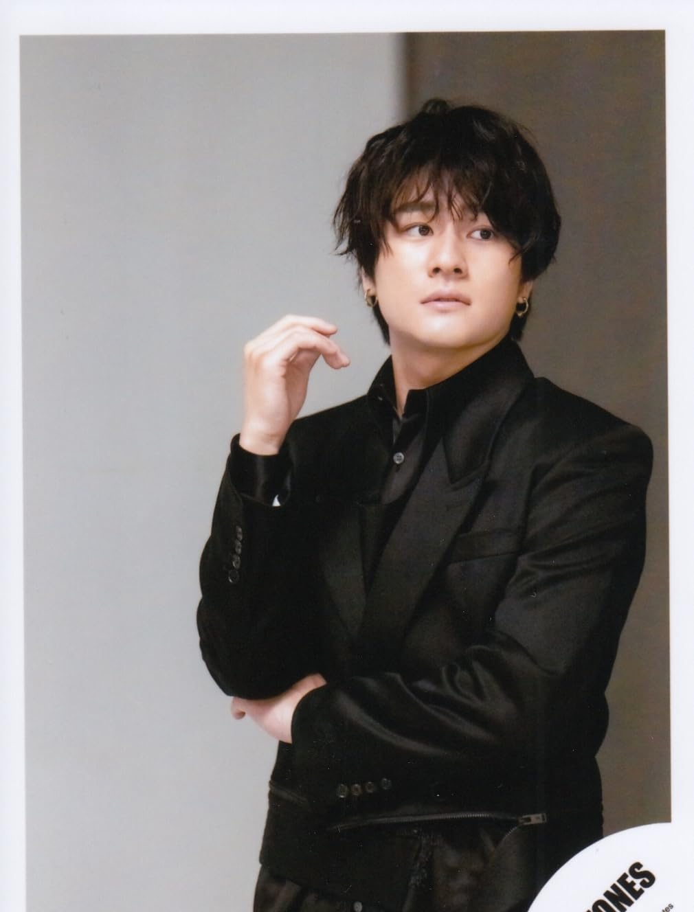 Amazon.co.jp: Six TONES 公式 生 写真（森本慎太郎）ST00444 : おもちゃ