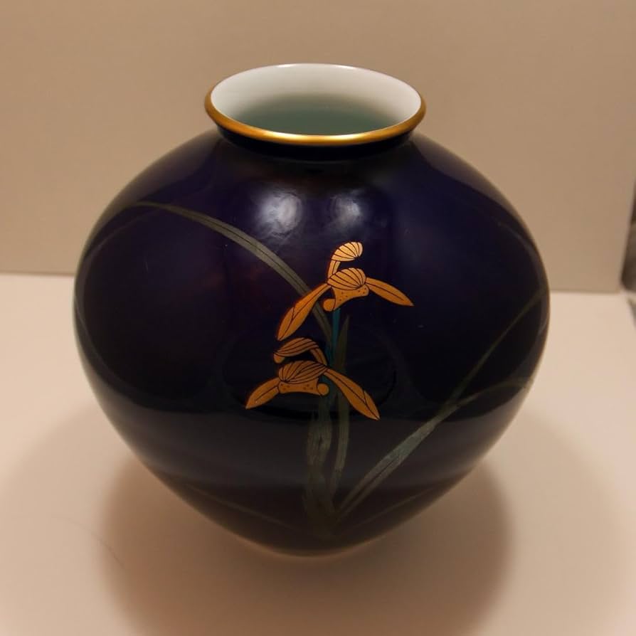 Amazon.co.jp: 香蘭社 瑠璃金彩 あやめ 花器 花入 花瓶 華道具 有田焼