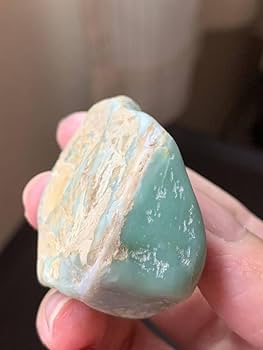 Amazon.co.jp: 極上海石 海翡翠 糸魚川翡翠上質ろうかんひすい鉱物