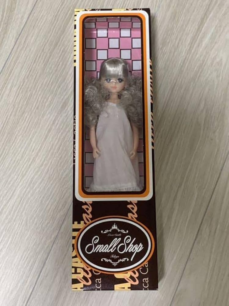 Amazon | リカちゃんキャッスル きらちゃん シルバーヘア 品 | 人形