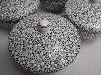 Amazon.co.jp: 品 有田焼 浦川雅秀 蓋付 茶碗 茶器 梅詰 湯呑 6客