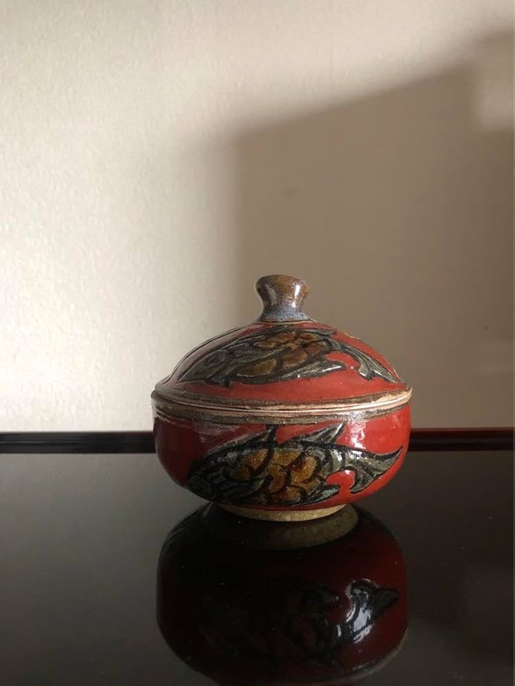 小橋川清正 作 壺屋焼 赤絵魚文徳利 【公式通販】