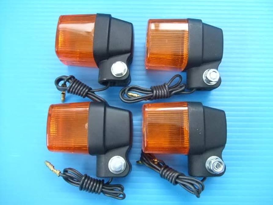 当時物新品 LEAD 角型 ウインカーランプ リード工業 黒ボディレンズ