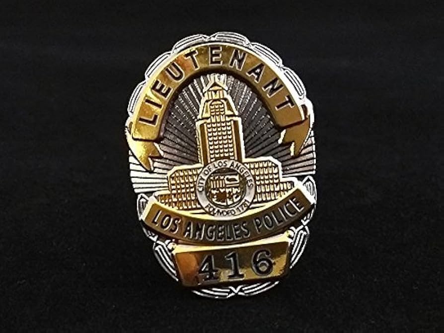 半額】 サンフランシスコ市警察 実物 警部 Irvine バッジ Captain 個人