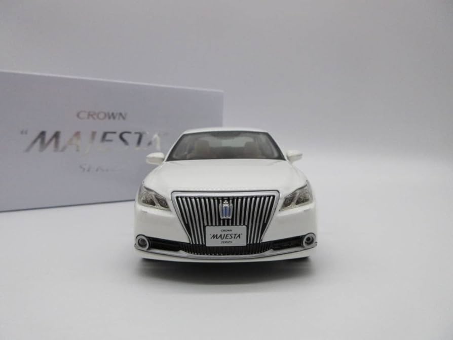 Amazon | 1/30 トヨタ クラウンマジェスタ 210系 カラーサンプル