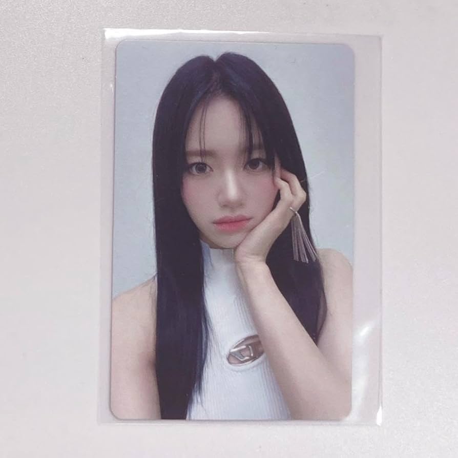 Amazon.co.jp: ME:I ミーアイ グッズ 加藤心 トレカ 初回B Click