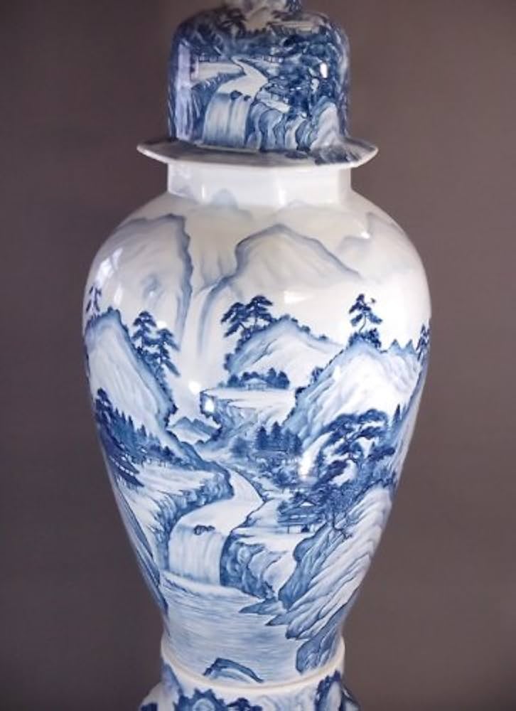 伊万里焼 三つ足 金彩 染付 山水画 伊万里焼 三つ足 金彩 染付 山水画