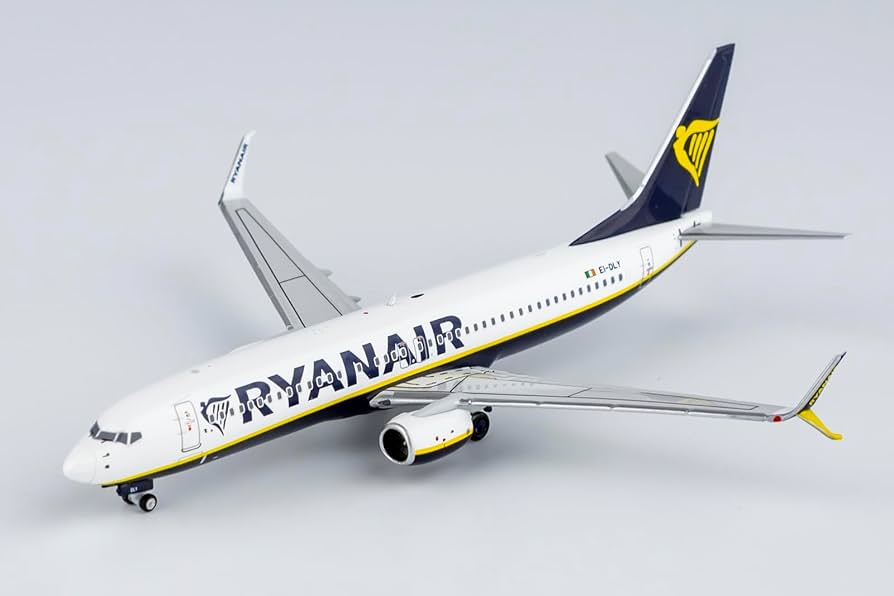 Amazon | NGmodels 1:400 NG58163 Ryanair ライアン航空 Boeing 737