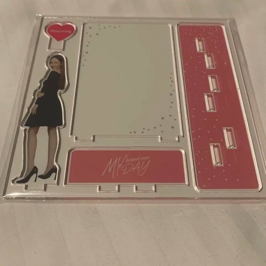 Amazon.co.jp: パクミニョン 2024ファンミーティング グッズ アクリル