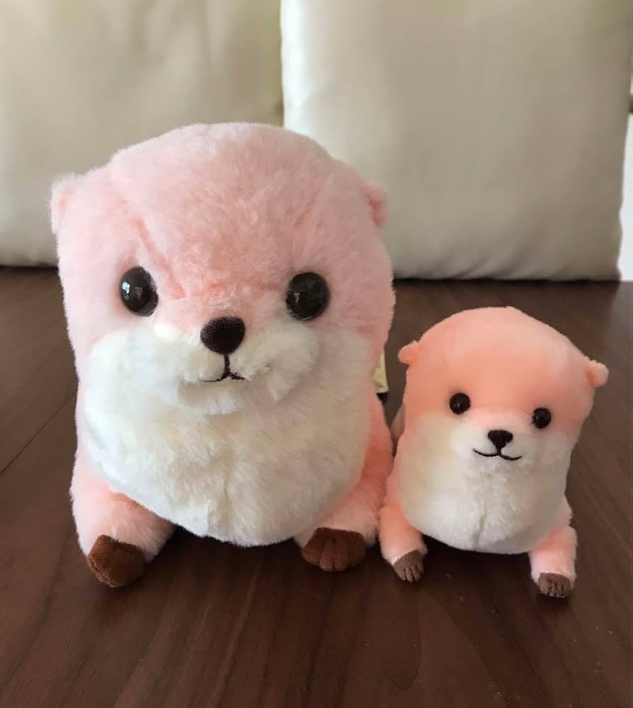 Amazon.co.jp: かわうそぬいぐるみ ピンク色 フワフワ : おもちゃ