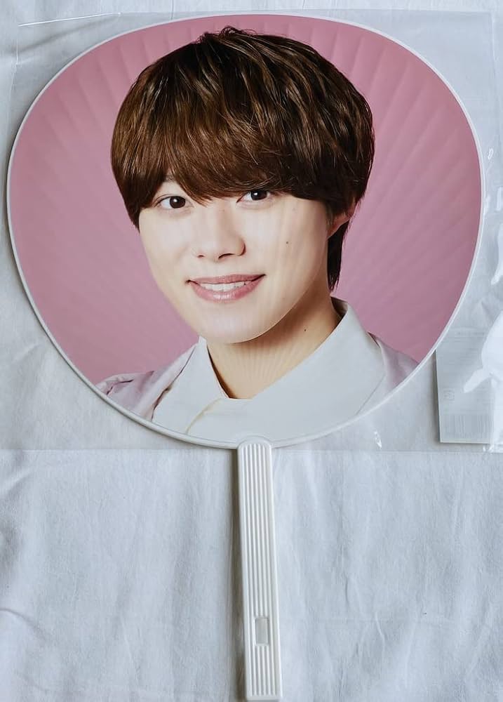 Amazon.co.jp: なにわ男子 【 ジャンボうちわ (大橋和也) 】 デビュー