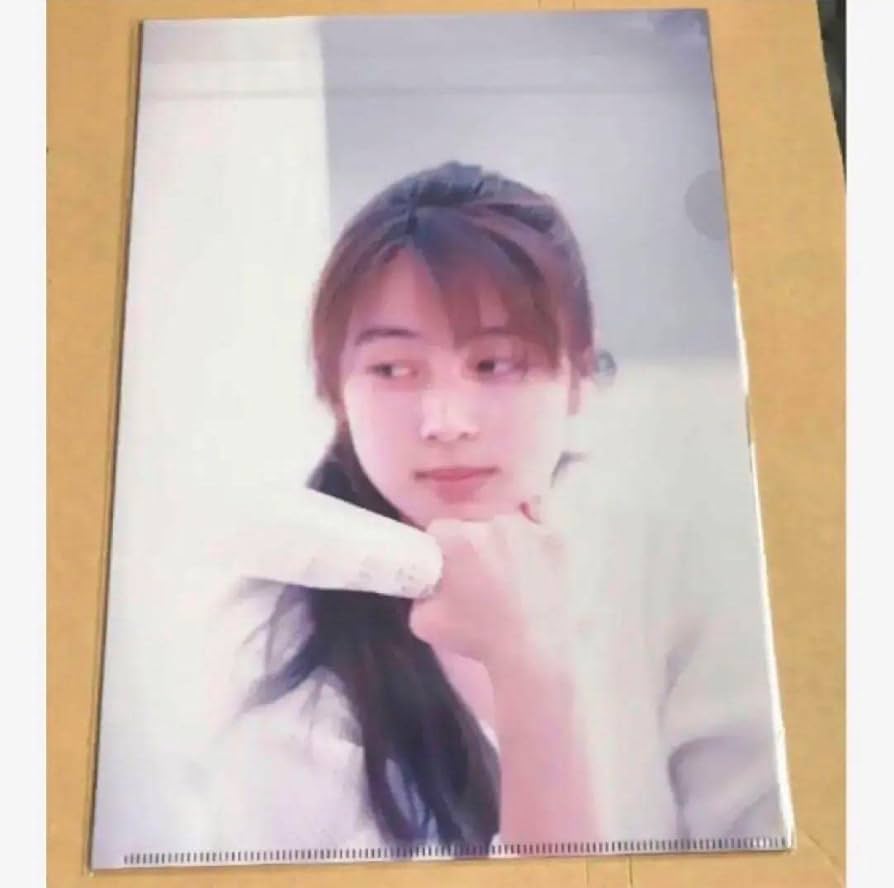 Amazon.co.jp: ZARD 坂井泉水 クリアファイル 心に響くことば展 : おもちゃ