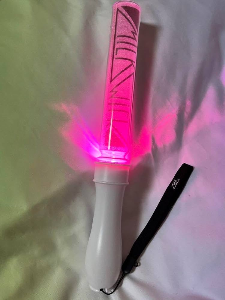 M!LK カラーチェンジ ペンライト