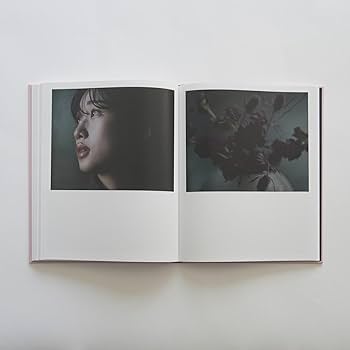 私が撮りたかった女優展2022 | guilloche inc. |本 | 通販 | Amazon