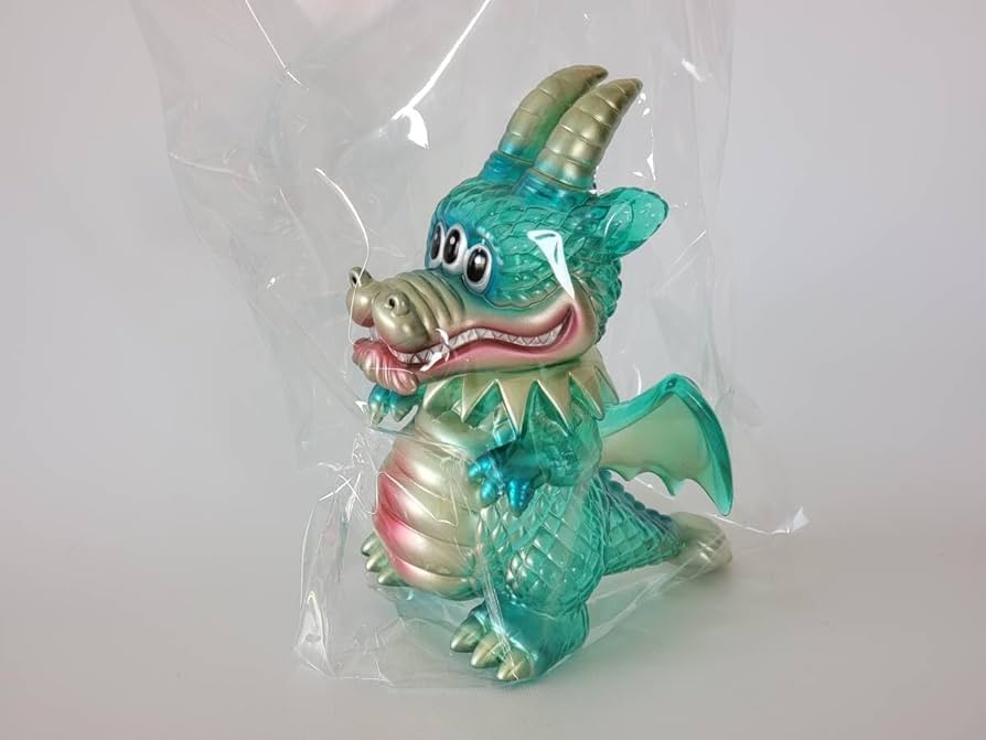 Amazon.co.jp: 三眼龍神 カームドラゴン クリアエメラルド -eyed