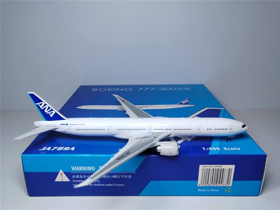 Amazon | Phoenix 1:400 PH04463 ANA Boeing 777-300ER JA789A