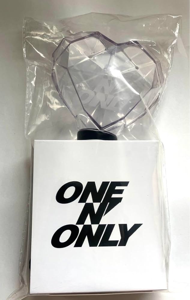 Amazon.co.jp: ONEN'ONLY ワンエン ペンライト #004 : おもちゃ