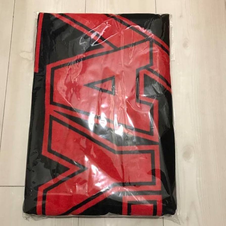 矢沢永吉SBTスペシャルビーチタオル （ロゴ蓄光）ブラック/レッド