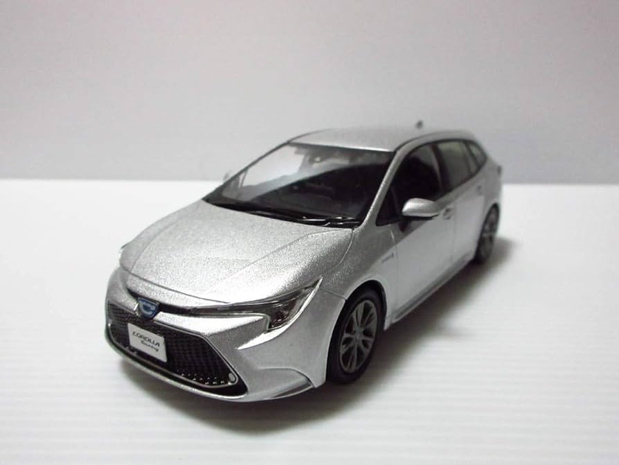 Amazon | トヨタ カローラツーリング シルバーメタリック カラー