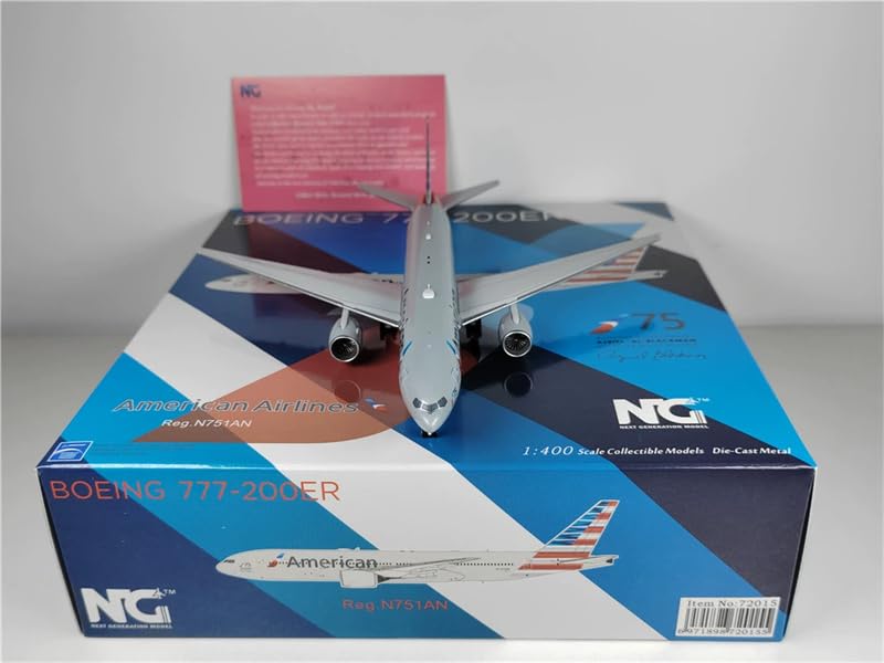 美品]PACMIN B777-200ER アメリカン航空 台座付き 1/200 美品]PACMIN