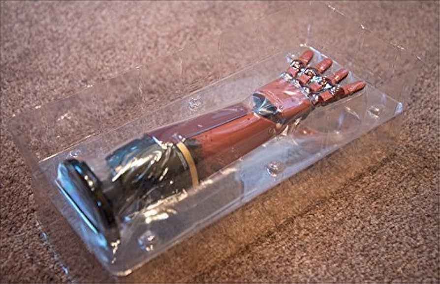 メタルギアV THE PHANTOM PAIN バイオニックアーム1/1 Amazon.co.jp