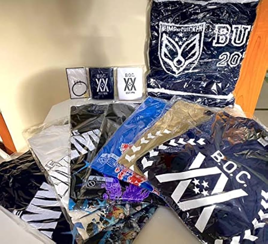 Amazon.co.jp: BUMP OF CHICKEN 20周年記念 グッズセット : おもちゃ