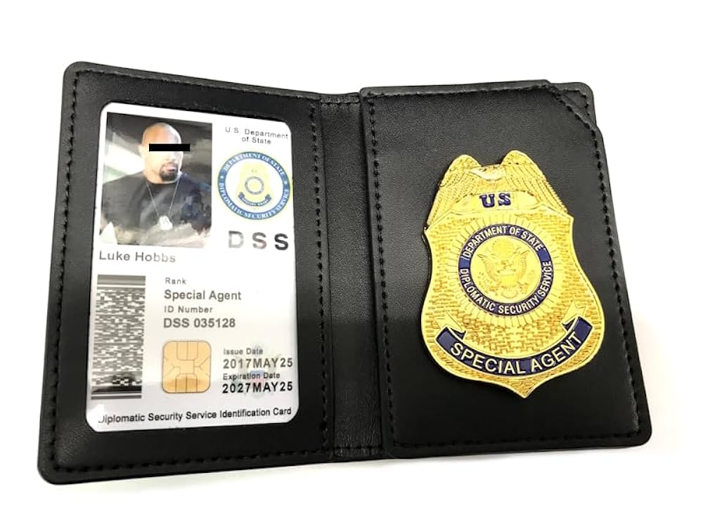 ポリスバッジ 警察手帳レプリカ Amazon.co.jp: 警察手帳（レプリカ）黒