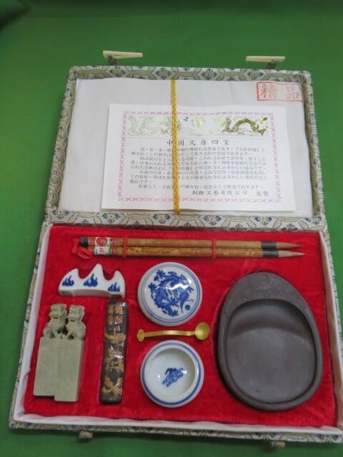 木箱入り 硯 古い品物です。 木箱入り硯の通販