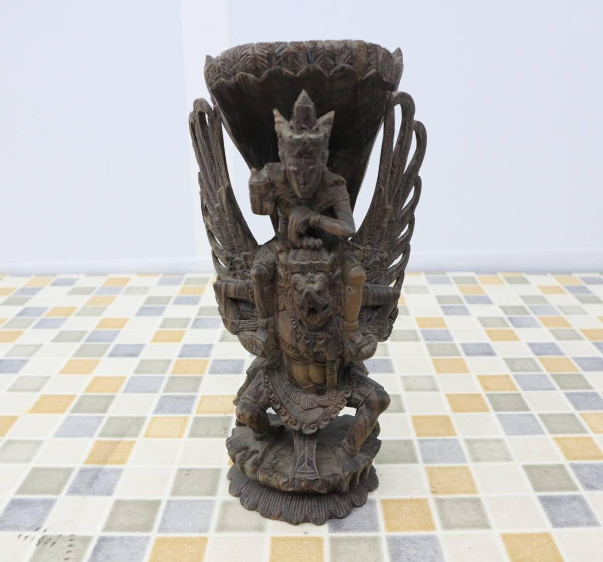 バリ島の伝統工芸黒檀バリ人形