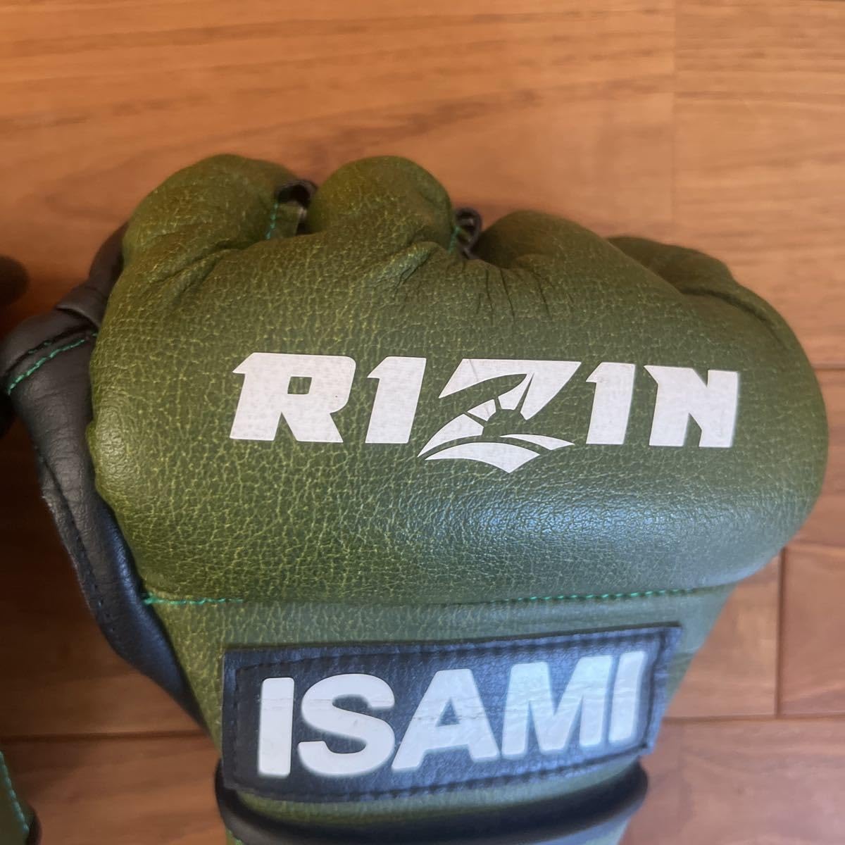 ISAMI RIZIN オープンフィンガーグローブ Lサイズ 楽天市場】【ISAMI