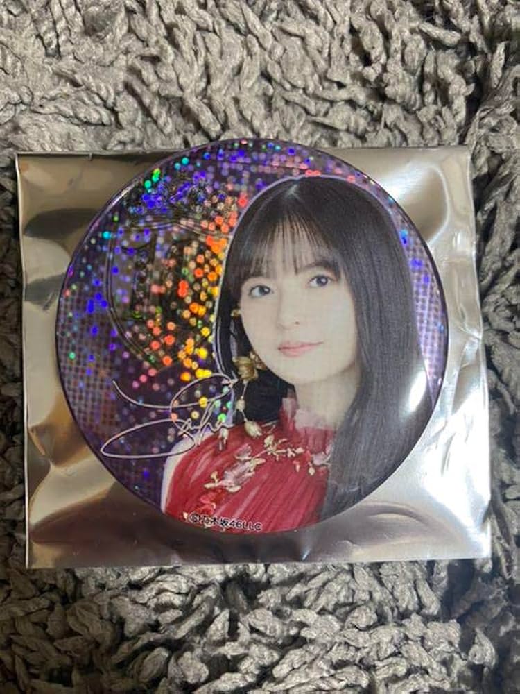 乃木坂46 齋藤飛鳥直筆サインビッグ缶バッチ