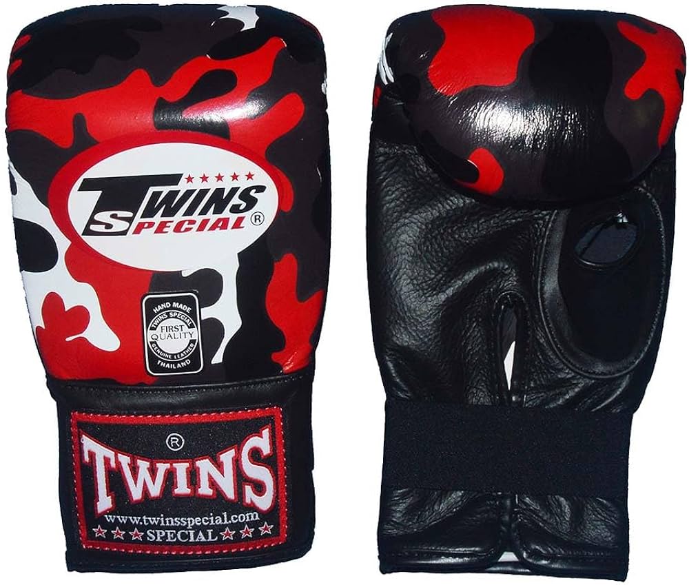 新品タグ付きTWINS ボクシンググローブ ZD 8 迷彩 8オンス 新品タグ