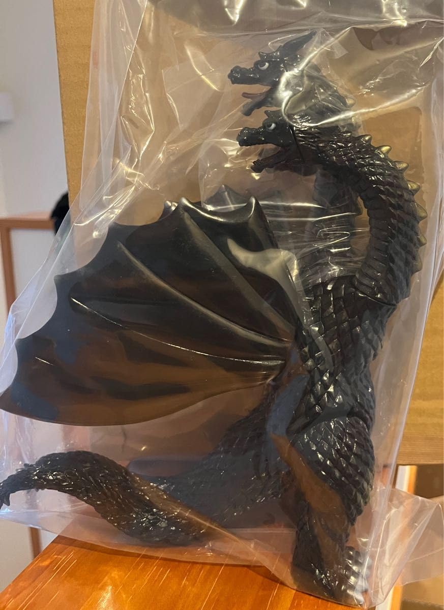 キングギドラ ソフビ One up ワンフェス2023夏 Amazon.co.jp: 完成品