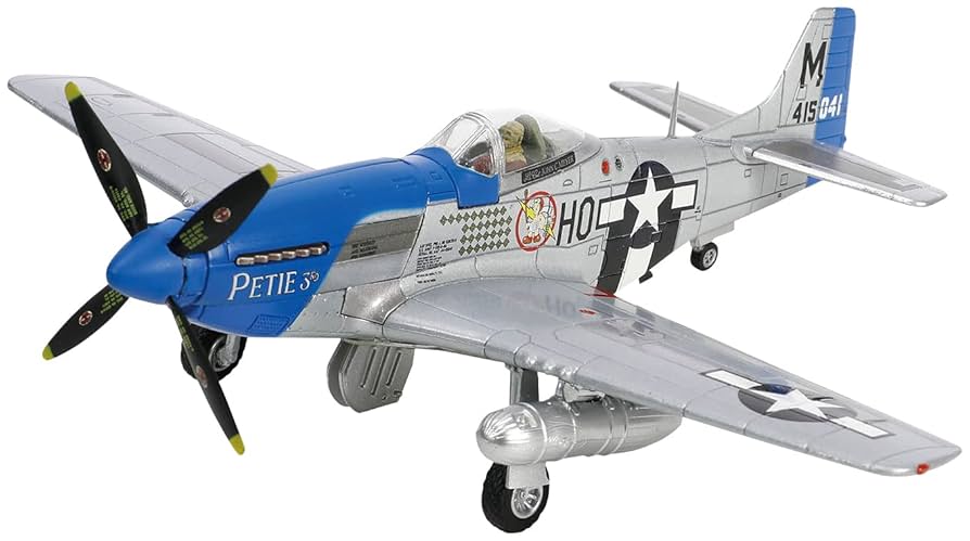 1/18 F4Uコルセア P-51Dマスタング 2点セット 1/18 F4Uコルセア P-51D