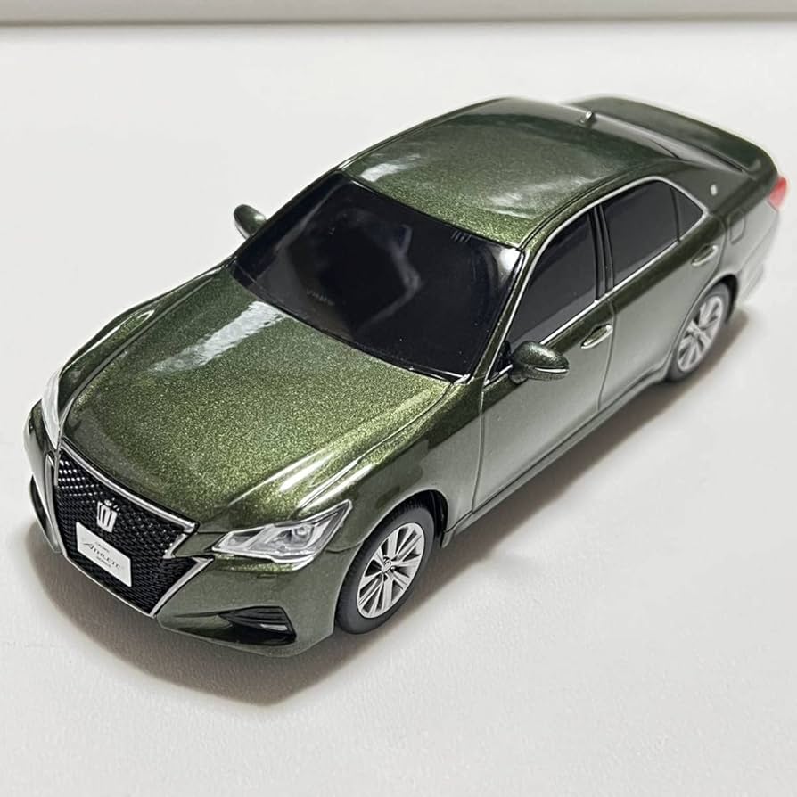 Amazon.co.jp: 1/30 トヨタ クラウン アスリート 常盤色 カラー