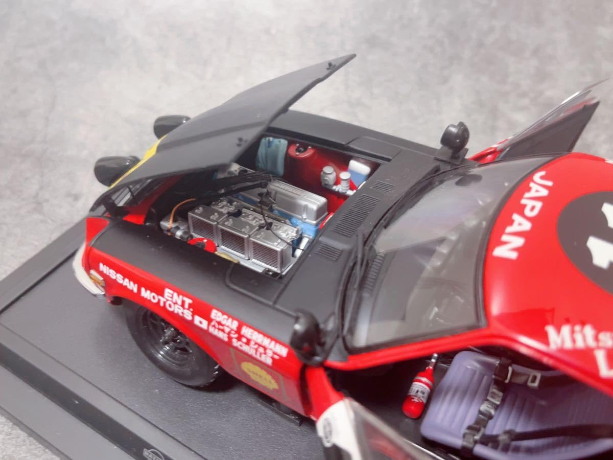 京商1/18ダットサン240Z1971サファリラリー優勝車 No.11 Amazon | 京商