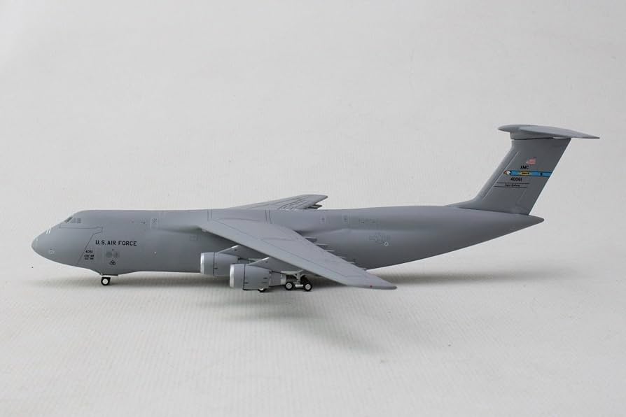 Amazon.co.jp: GeminiJets GMUSA144 アメリカ空軍 C-5M スーパー