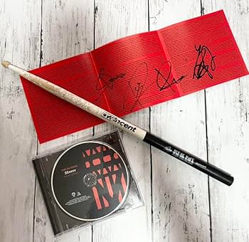 Amazon.co.jp: ONE OK ROCK サイン入り CD Tomoya 実使用 スティック