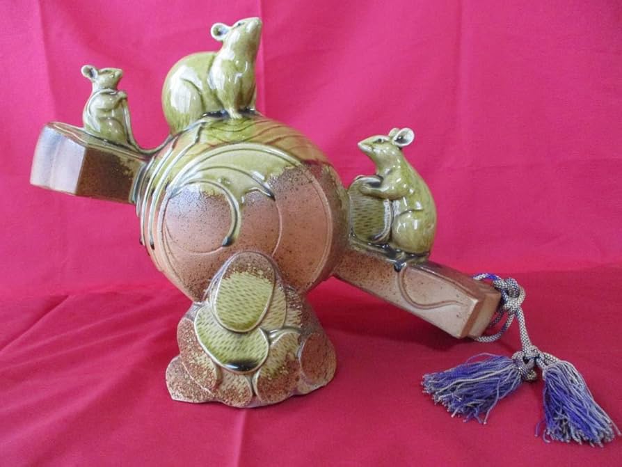 打ち出の小槌 ネズミ 工芸品 Amazon.co.jp: 置物 干支 黄銅製 打ち出の