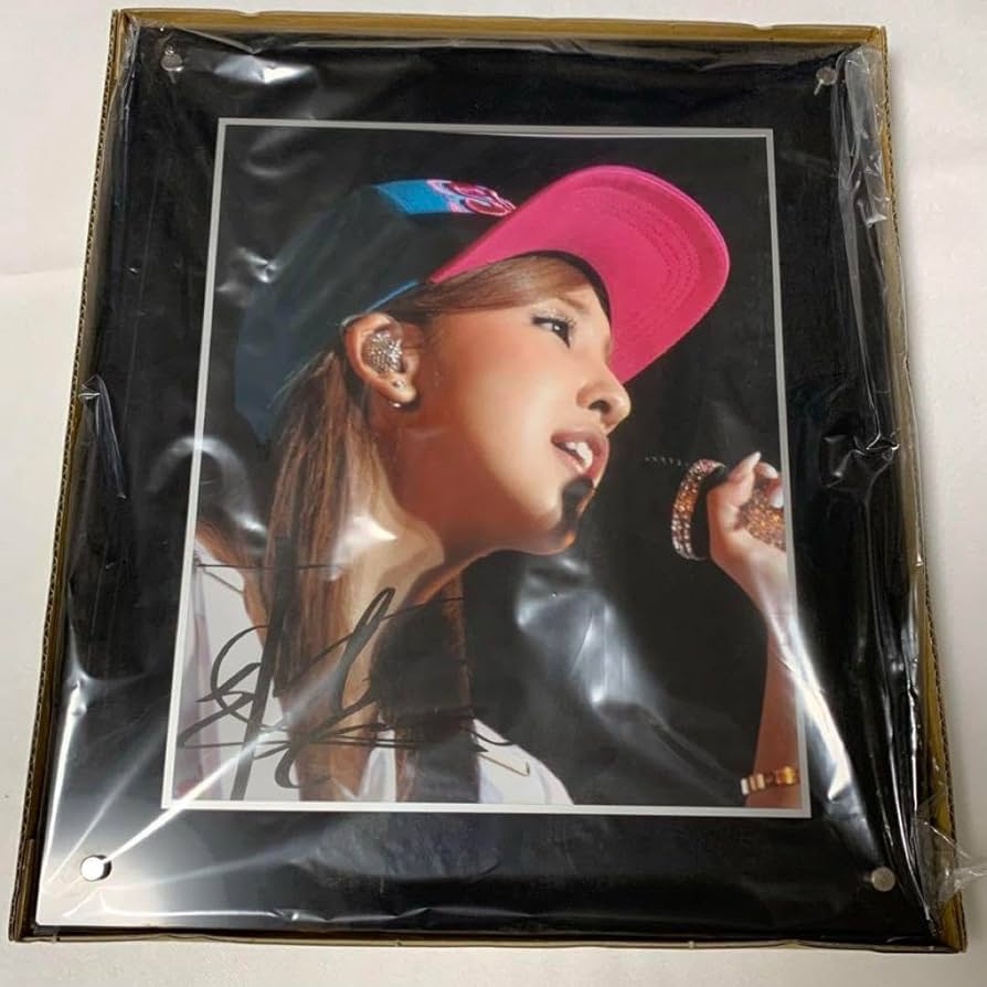 AKB48 板野友美限定フォトフレームサイン入り