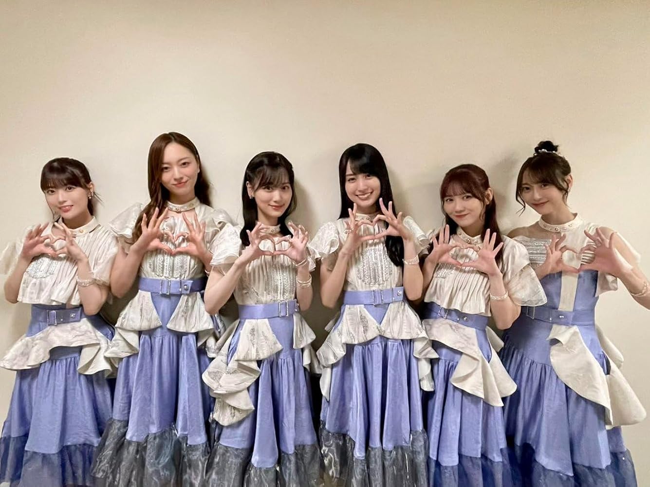 乃木坂46紅白衣装2