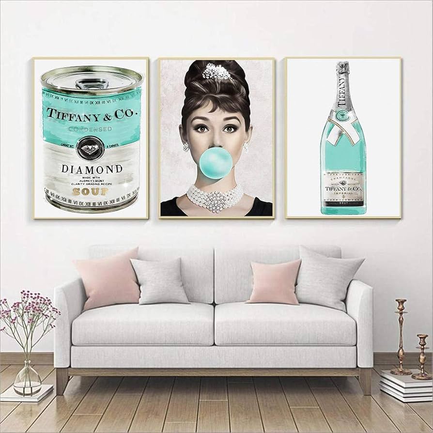 Amazon｜ティファニーで朝食をとるポスターと版画北欧のポスター