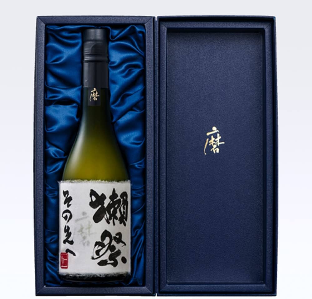 Amazon.co.jp: 【化粧箱入り】獺祭 日本酒 磨き その先へ 720ml Dassai