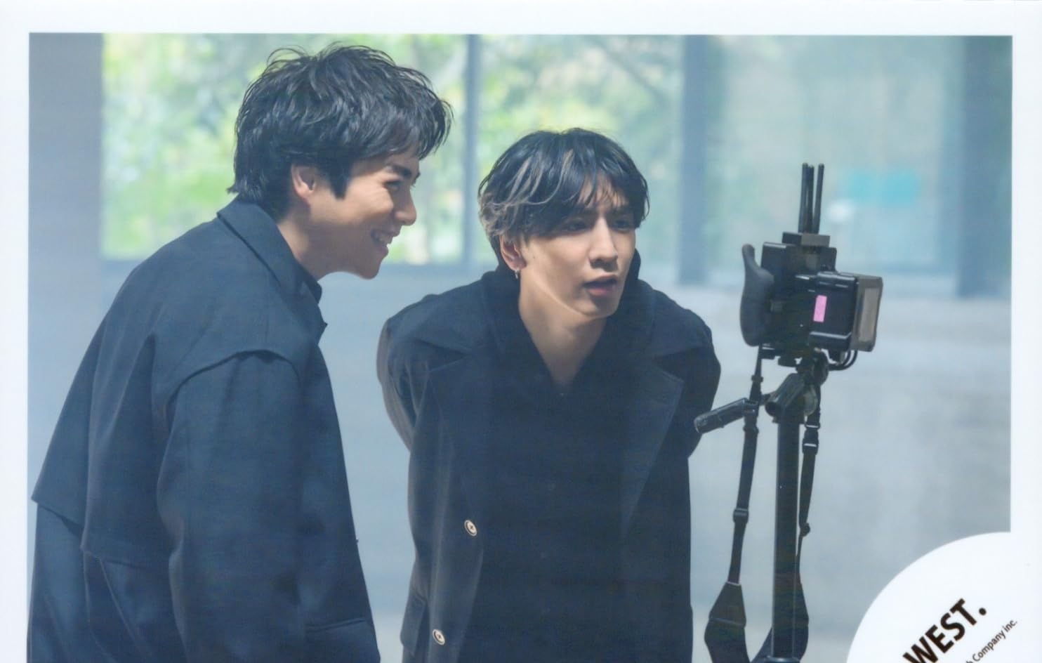 Amazon.co.jp: WEST. 公式生写真 （重岡大毅・藤井流星）WA01360